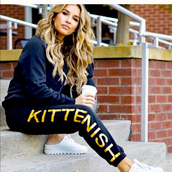 Kittenish black jogger set